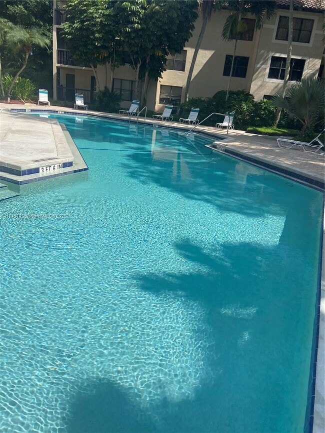 Foto del edificio - 4501 W McNab Rd