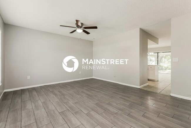 Building Photo - 4 Bedroom Pet-Friendly Home in LAKELAND, F...
