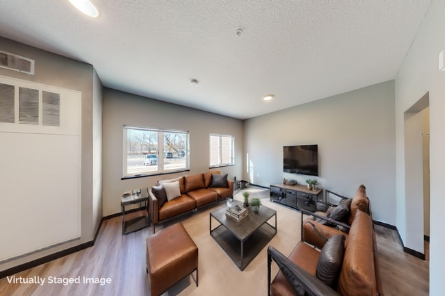 Building Photo - The River Apartments & Townhomes