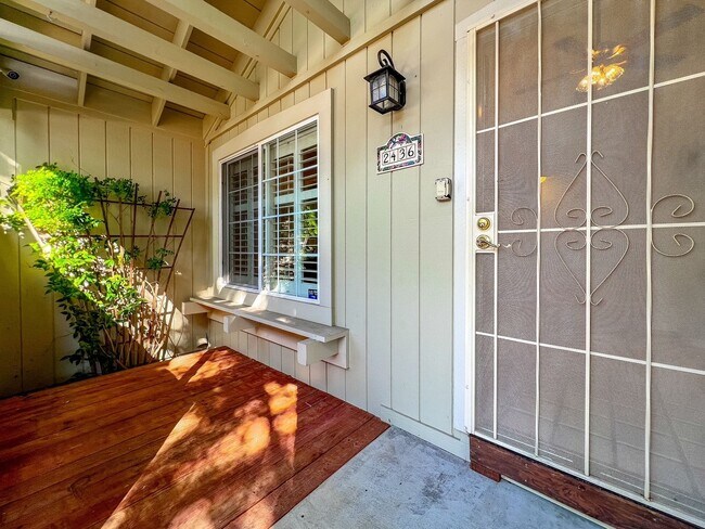 Building Photo - Charming 1 Bedroom, 1 Bath Rental with Private Yard – Utilities & Internet Included!
