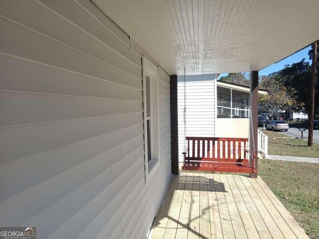 Building Photo - 1195 Lawton Dr