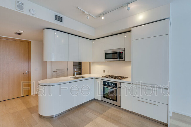 Foto del edificio - 925 H St NW