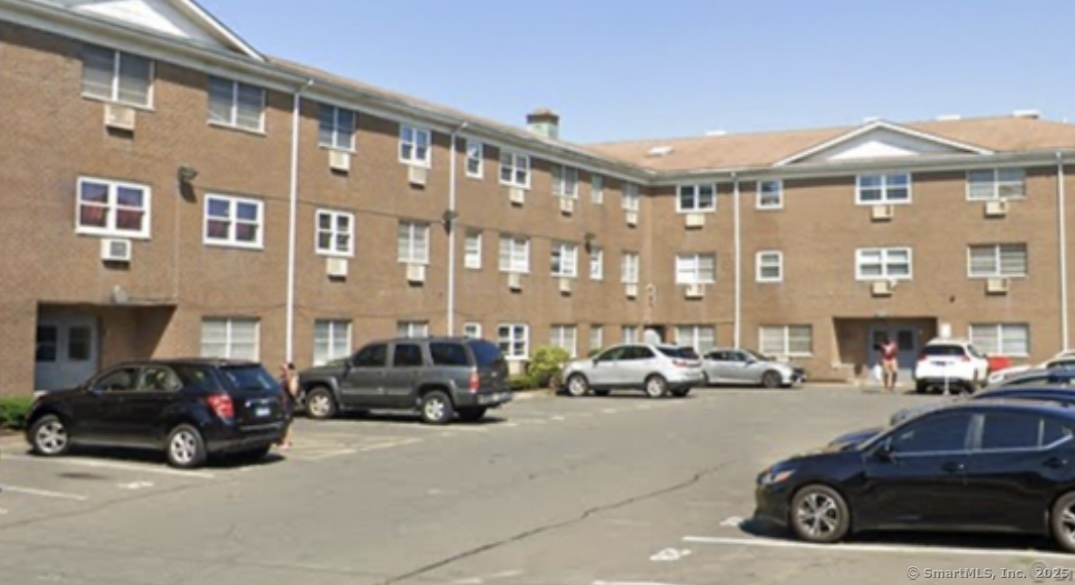 Primary Photo - 64 McKinley Ave