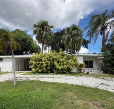 Building Photo - 1339 Royal Palm Dr S