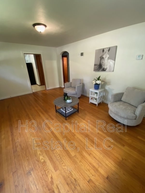 Foto del edificio - 709 Payne St