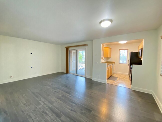 Foto del edificio - Spacious Two Bedroom featuring Ensuite Bathrooms! TWO ASSIGNED PARKING SPACES! Air Conditioning I...