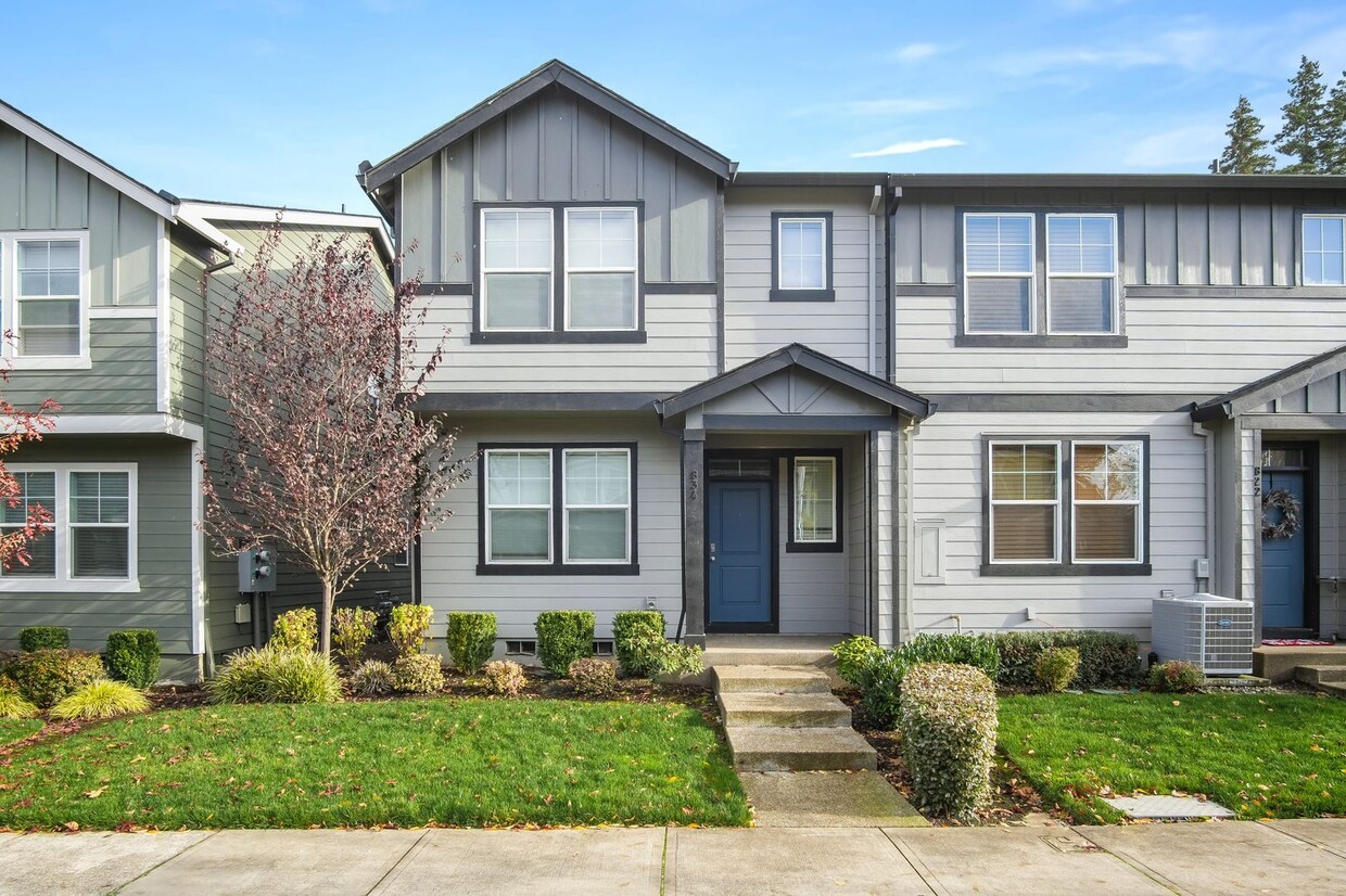 Primary Photo - Beautiful 3 Bed, 2.5 Bath Rental Home in Cornelius!