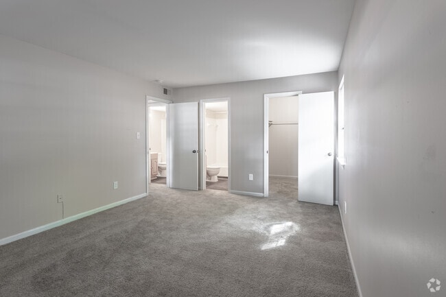 2BR,2BA,-960SF - Foxcroft I