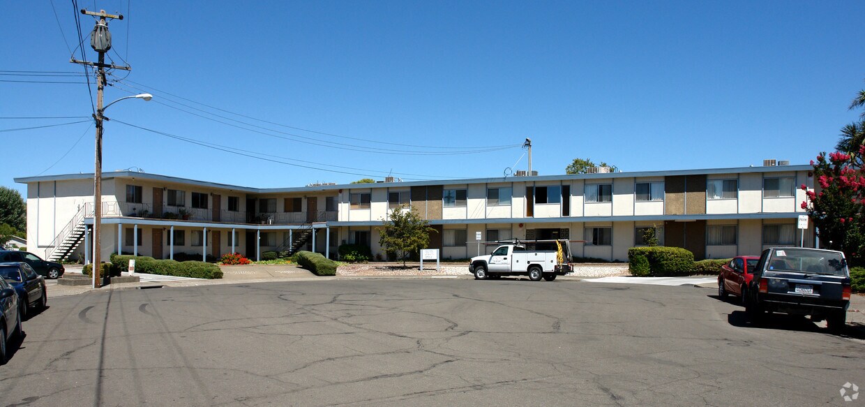 Building Photo - 1530 Atlanta Ct