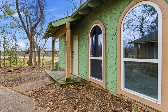 Building Photo - 7859 Cook Rd