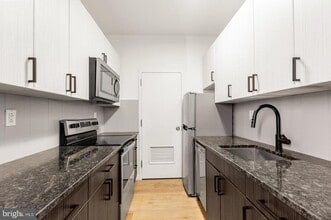 Building Photo - 109 W Wildey St