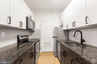 Building Photo - 109 W Wildey St