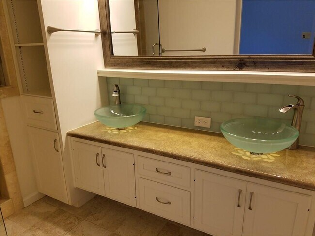 Foto del edificio - 4305 Tamarack Trail