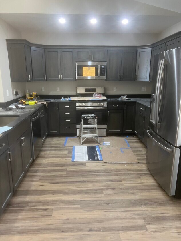 Kitchen - 203 McGrath Pond Rd