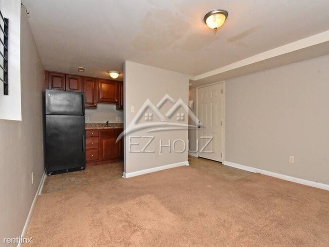 Building Photo - 1 br, 1 bath Apartment - 1328 McChulloh St,LL