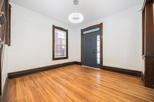 Foto del edificio - 732 Bedford Ave