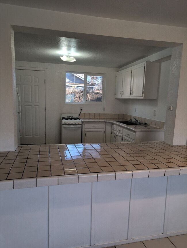 Foto del edificio - 2 Bedroom 1 Bath- House