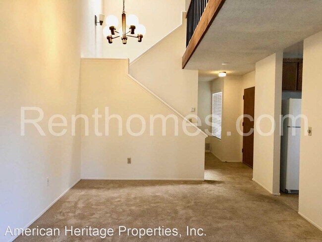 Building Photo - 3 br, 2.5 bath House - 10320 Caminito Goma
