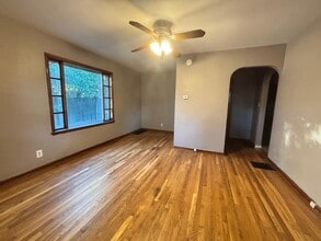 Building Photo - 344 E Mithoff St
