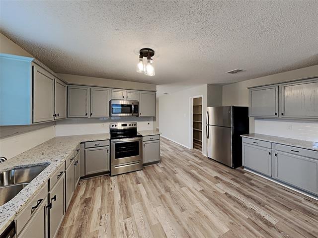 Building Photo - 3239 Andalusian Dr