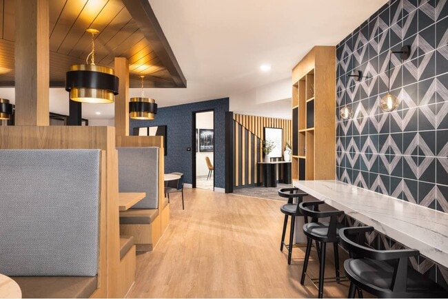 Building Photo - The Lincoln