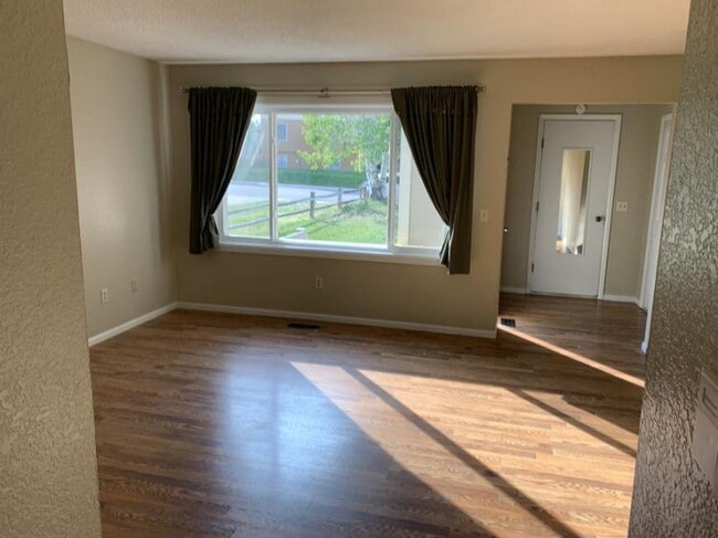 Building Photo - 3 bedroom in Billings MT 59105