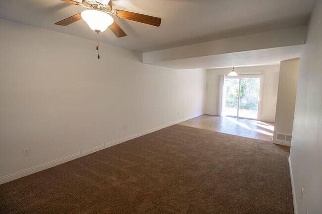 Foto del edificio - 4612 Dehaven Dr