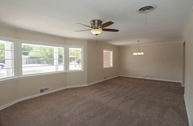 Foto del edificio - 6018 Gainsborough Rd