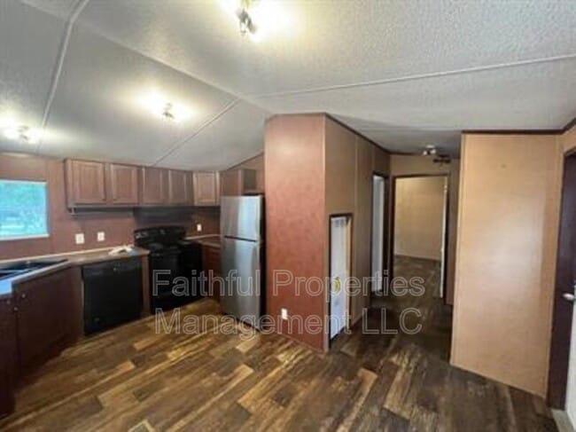 Foto del edificio - 10531 Shadow Wood Cir