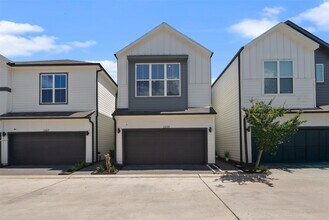 Building Photo - 2309 Silva Park Ln