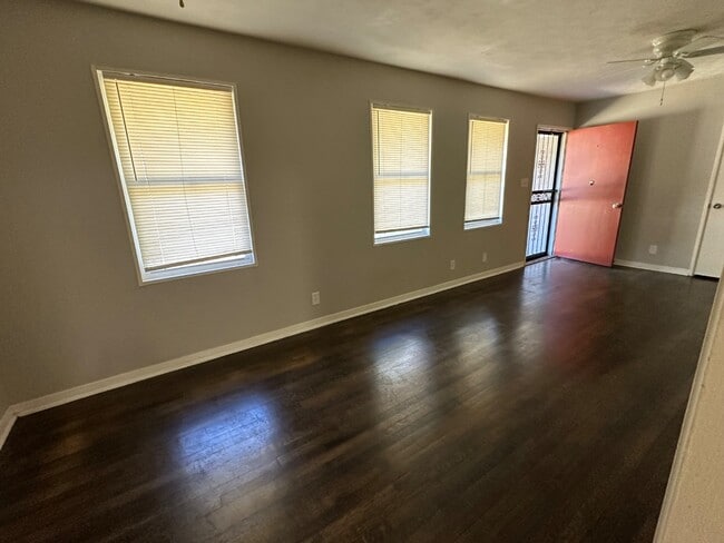 Photo - 4931 Kimball Ave House