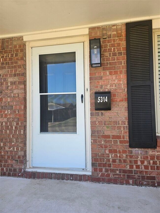 Foto del edificio - 5314 NW Glenn Ave