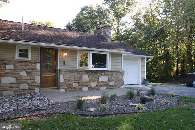 Building Photo - 700 Bridgetown Pike