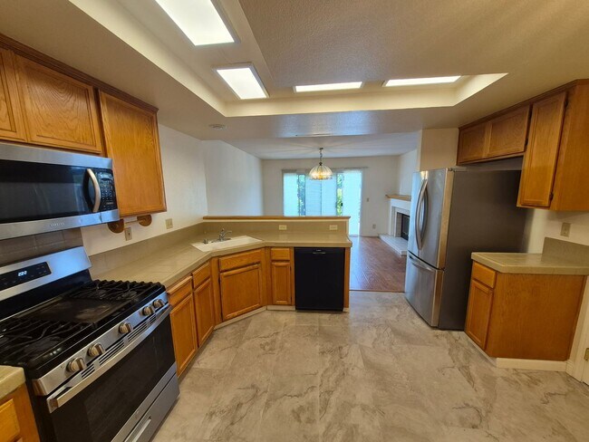 Foto del edificio - Charming Townhome in Prime San Ramon Location