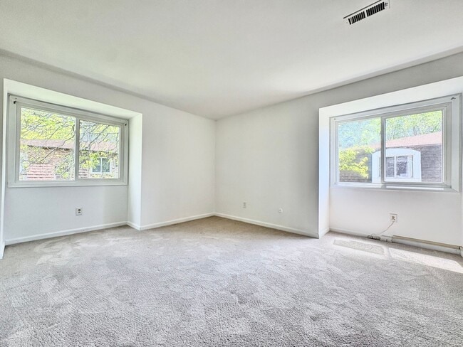 Building Photo - Arbor Meadows