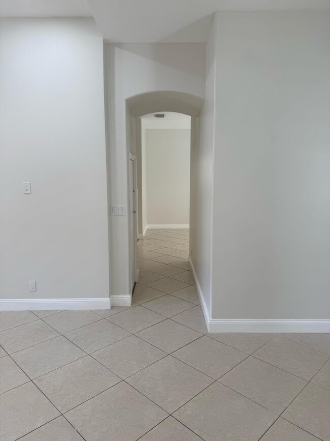 Foto del edificio - 5076 SW 38th Way