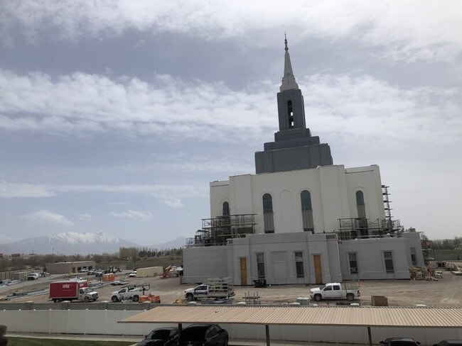 Building Photo - 1411 S 1020 W