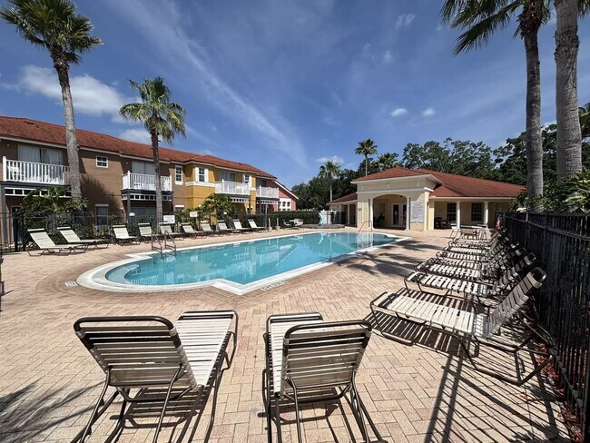 Foto del edificio - 1037 Park Ridge Cir