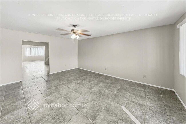 Building Photo - 12801 N 112th Ave