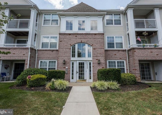 Building Photo - 1402 Bonnett Pl