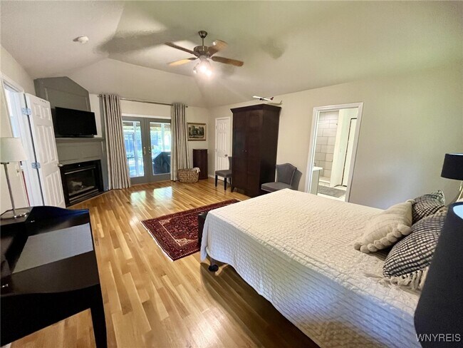 Foto del edificio - 219 Glenridge Rd