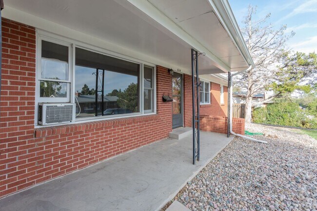 Foto del edificio - Nice Ranch Style Home in D12!