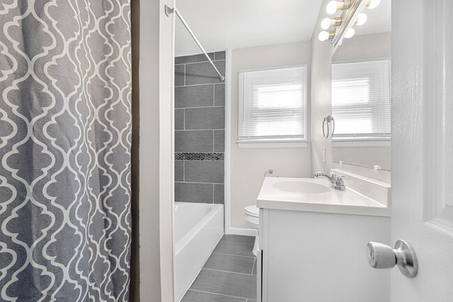 Building Photo - 6190 Cordell St