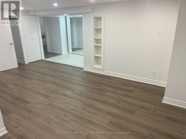 Building Photo - 200 Tavistock Rd