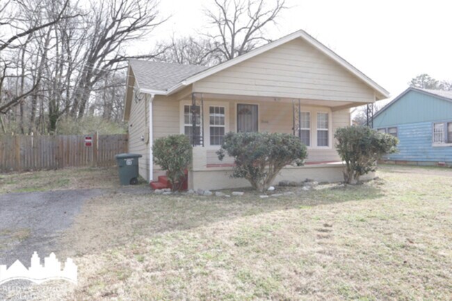 Foto del edificio - 3160 Redbud Rd