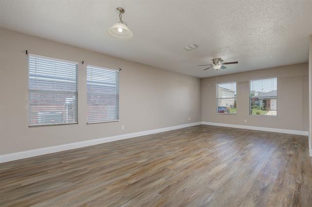 Foto del edificio - 2228 Bradford Pear Dr