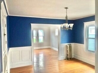 Building Photo - 105 Wrentham St