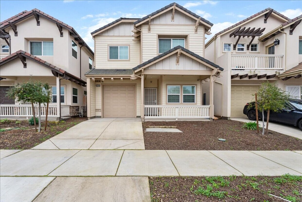 Photo - 6200 Fowler Ave