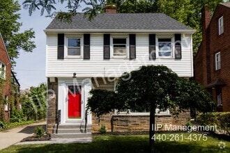 Building Photo - 3549 Grosvenor Rd