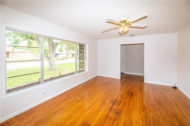 Building Photo - 127 Georgia Pl